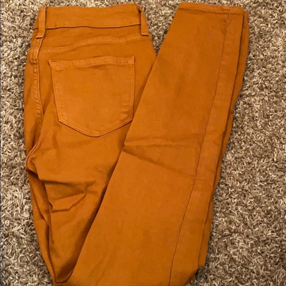 Mustard yellow skinny jeans